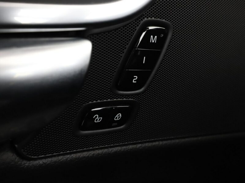 Volvo V90 automat full LED skóra navi el. sterowane i grzane fotele czujniki par