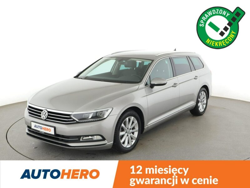 Volkswagen Passat navi skóra/alcantara LED klima auto grzane fotele czujniki parkowania B8 (2014-2023)