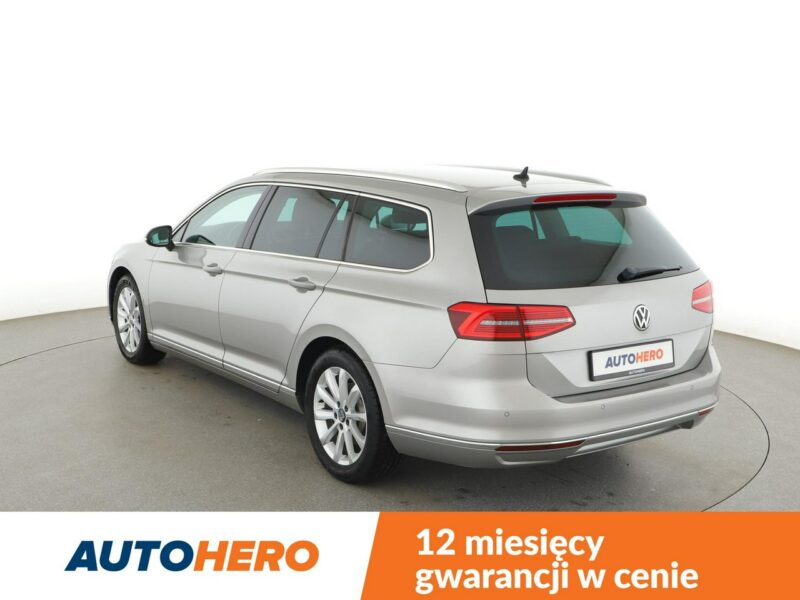 Volkswagen Passat navi skóra/alcantara LED klima auto grzane fotele czujniki parkowania B8 (2014-2023)