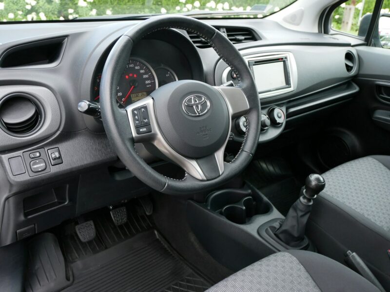 Toyota Yaris 1.4 D-4D 90KM [Eu5] 1 właściciel od 7 lat - Klima + Opony Zima III (2011-2019)