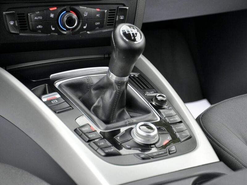 Audi Q5 2,0TDi 143KM*Quattro*MMi*Navi*Model2011*Serwis*Alu*DVD 8R (2008-)