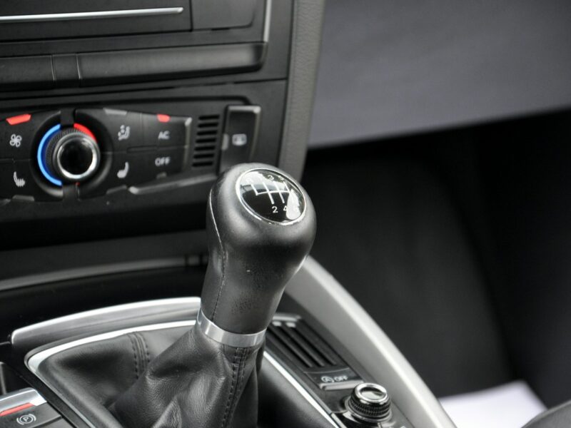 Audi Q5 2,0TDi 143KM*Quattro*MMi*Navi*Model2011*Serwis*Alu*DVD 8R (2008-)