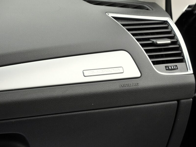 Audi Q5 2,0TDi 143KM*Quattro*MMi*Navi*Model2011*Serwis*Alu*DVD 8R (2008-)