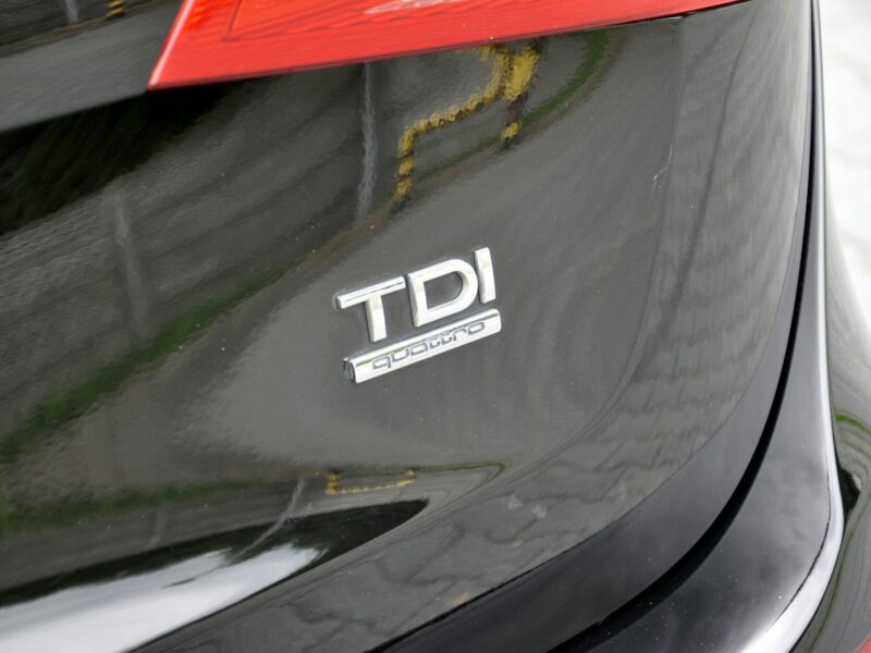 Audi Q5 2,0TDi 143KM*Quattro*MMi*Navi*Model2011*Serwis*Alu*DVD 8R (2008-)