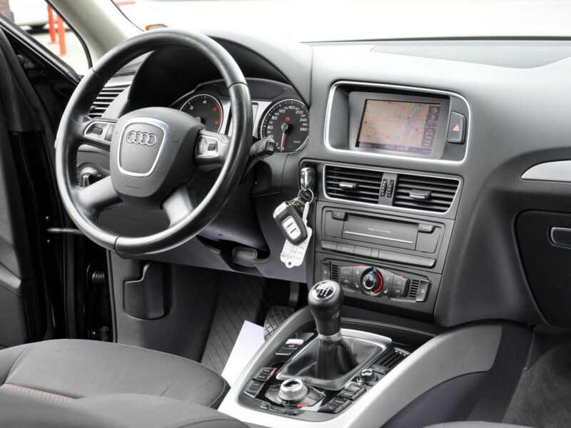 Audi Q5 2,0TDi 143KM*Quattro*MMi*Navi*Model2011*Serwis*Alu*DVD 8R (2008-)