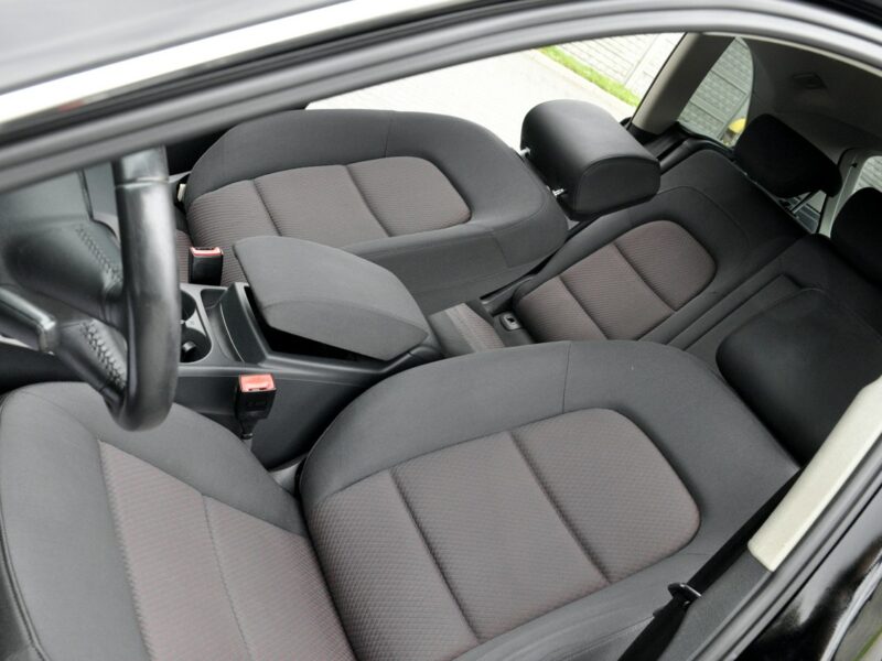 Audi Q5 2,0TDi 143KM*Quattro*MMi*Navi*Model2011*Serwis*Alu*DVD 8R (2008-)