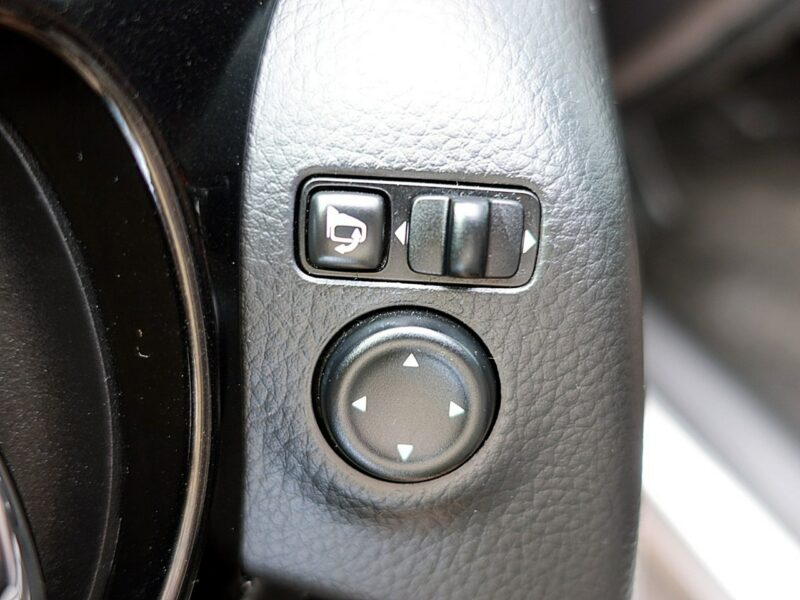 Nissan Qashqai TYLKO 71TYŚ KM PANORAMA+LED+NAVI+Kamera360 SERWIS GWAR. KRAJOWY BEZWYP II (2013-2021)