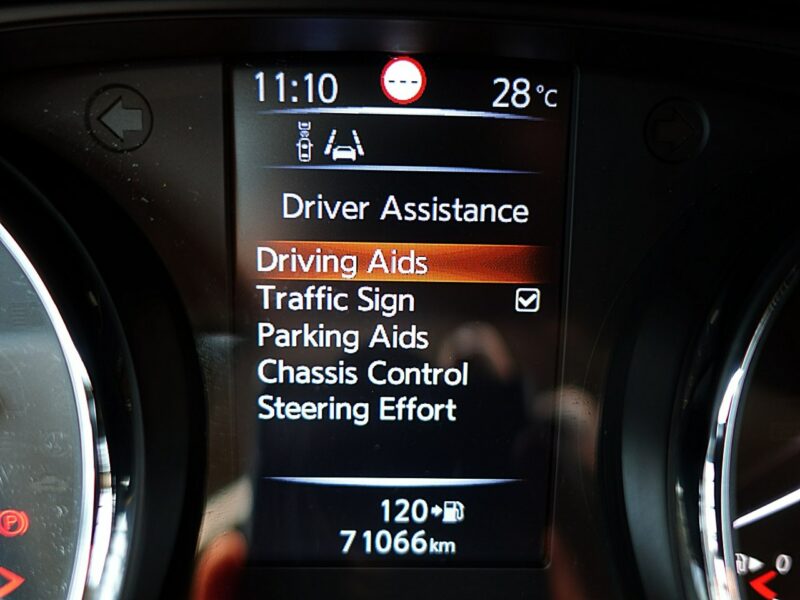 Nissan Qashqai TYLKO 71TYŚ KM PANORAMA+LED+NAVI+Kamera360 SERWIS GWAR. KRAJOWY BEZWYP II (2013-2021)
