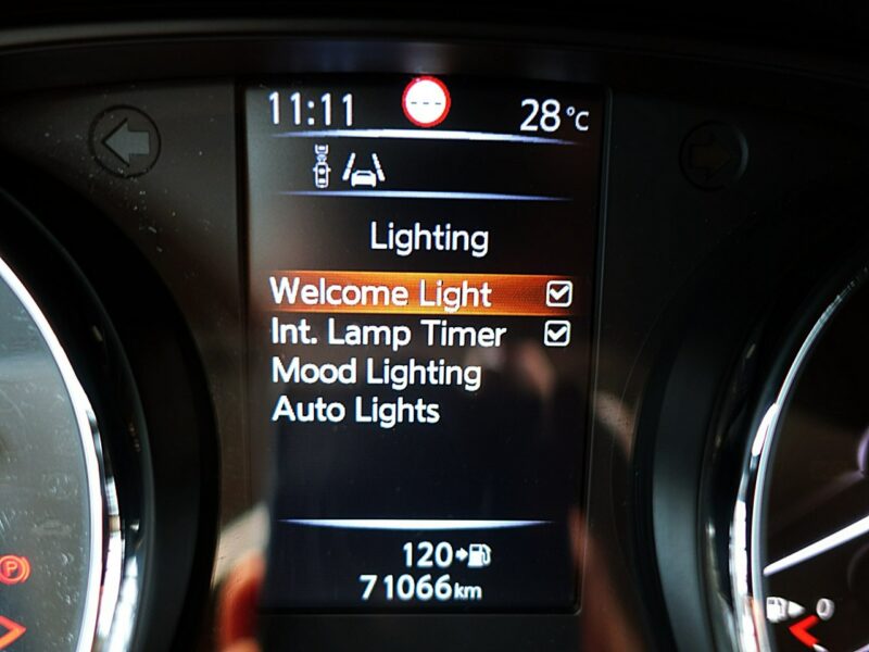 Nissan Qashqai TYLKO 71TYŚ KM PANORAMA+LED+NAVI+Kamera360 SERWIS GWAR. KRAJOWY BEZWYP II (2013-2021)