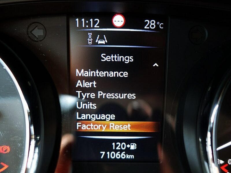 Nissan Qashqai TYLKO 71TYŚ KM PANORAMA+LED+NAVI+Kamera360 SERWIS GWAR. KRAJOWY BEZWYP II (2013-2021)