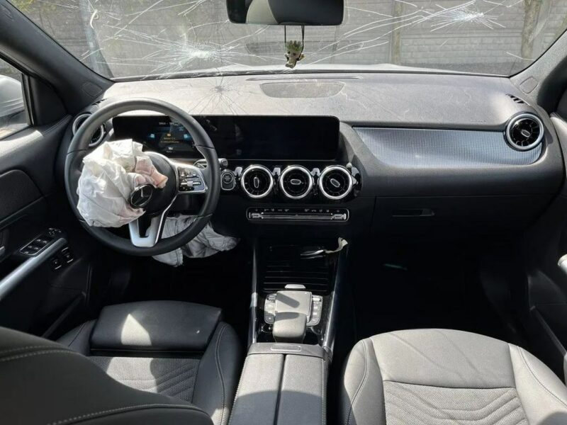 Mercedes GLA 250 250