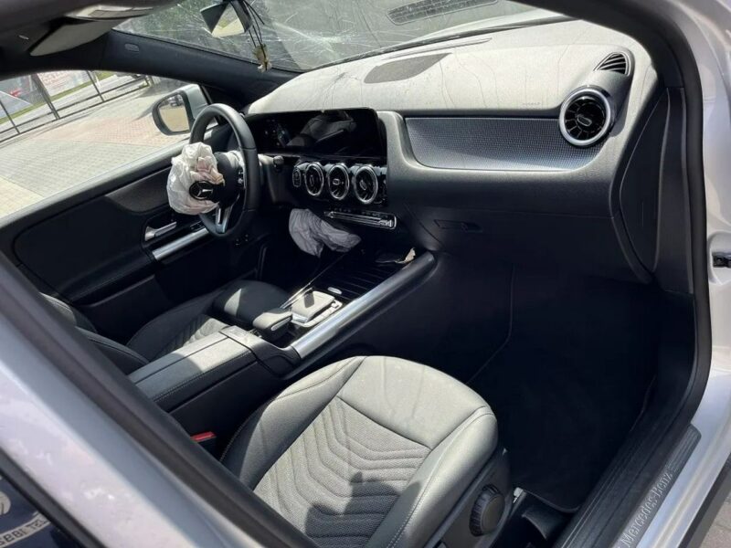 Mercedes GLA 250 250