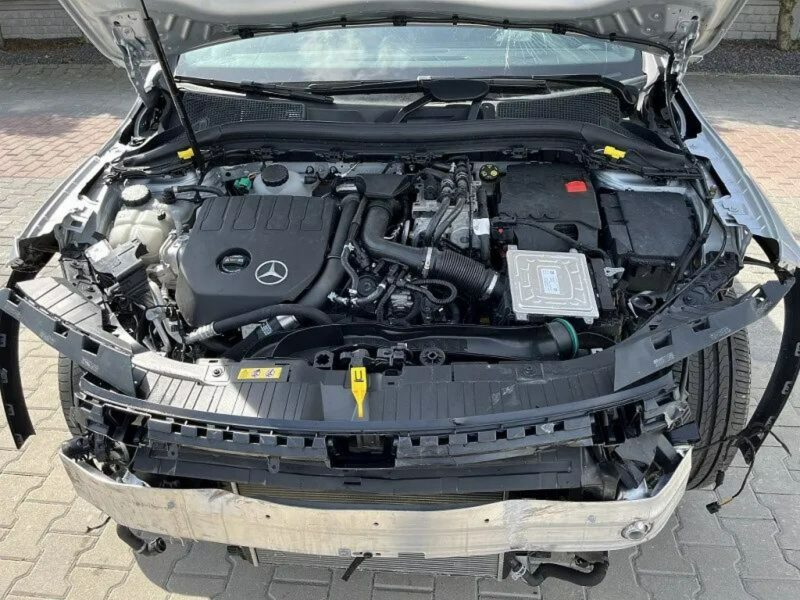 Mercedes GLA 250 250