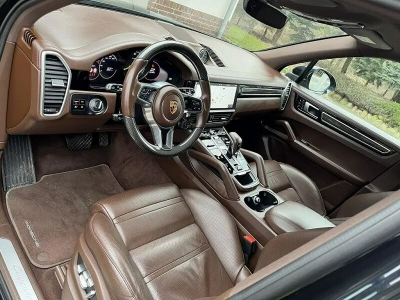 Porsche Cayenne Hybrid III(2017-)