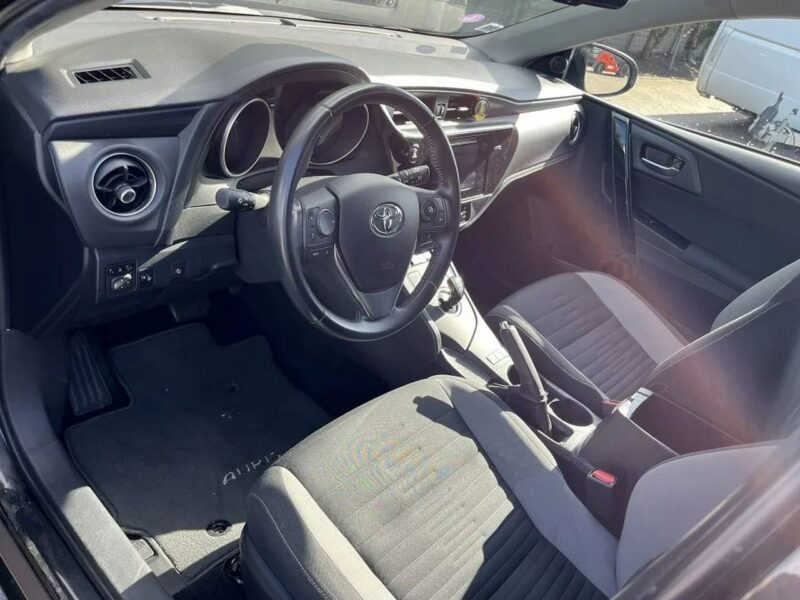 Toyota Auris II (2012-)