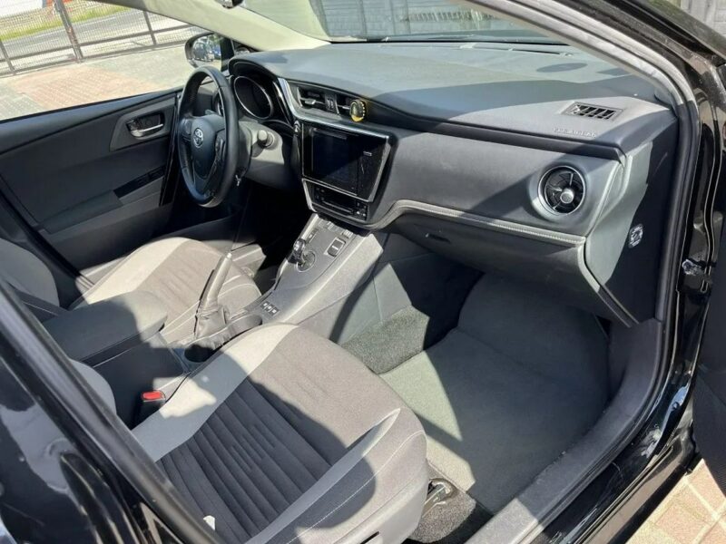 Toyota Auris II (2012-)