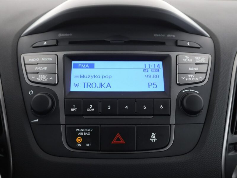 Hyundai ix35 półskóra LED klima auto grzane fotele czujniki parkowania