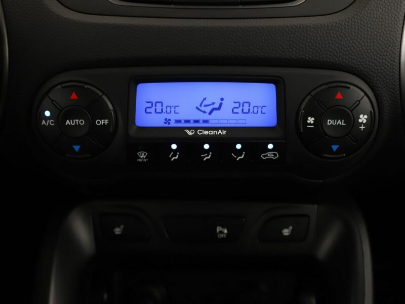Hyundai ix35 półskóra LED klima auto grzane fotele czujniki parkowania