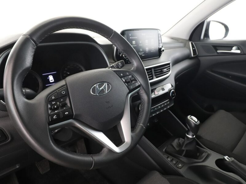 Hyundai Tucson PDC klima auto grzane fotele navi bluetooth III (2015-2020)