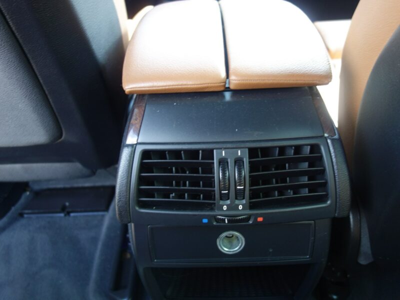 BMW X5 BMW X5 E70 (2006-2013)