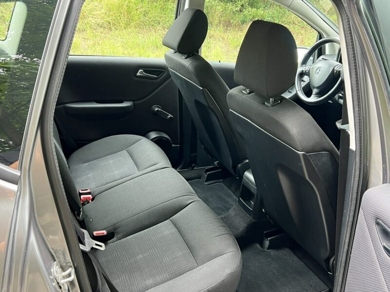 Mercedes A 160 Mercedes A 160 Zarejestrowany Klimatyzacja 2.0 CDI W169 (2004-2012)