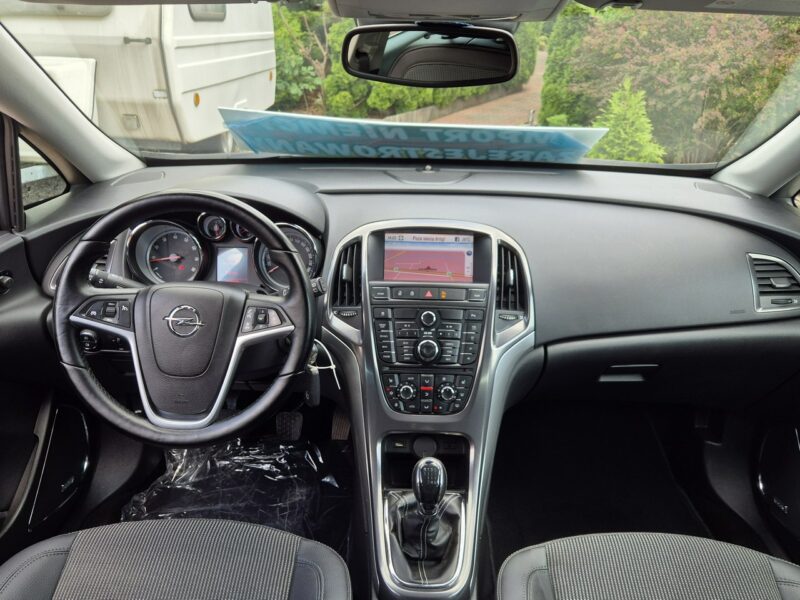 Opel Astra 1.6T 180KM, Piękna- Ksenony, Navi, Półskóra, Sport, Chromy J (2009-2019)