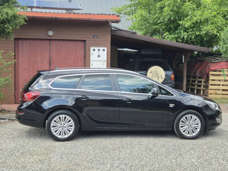 Opel Astra 1.6T 180KM, Piękna- Ksenony, Navi, Półskóra, Sport, Chromy J (2009-2019)