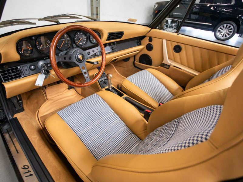Porsche 911 Carrera 2 Cabrio. Po odbudowie. Nowe wnętrze. 964 (1989-1994)