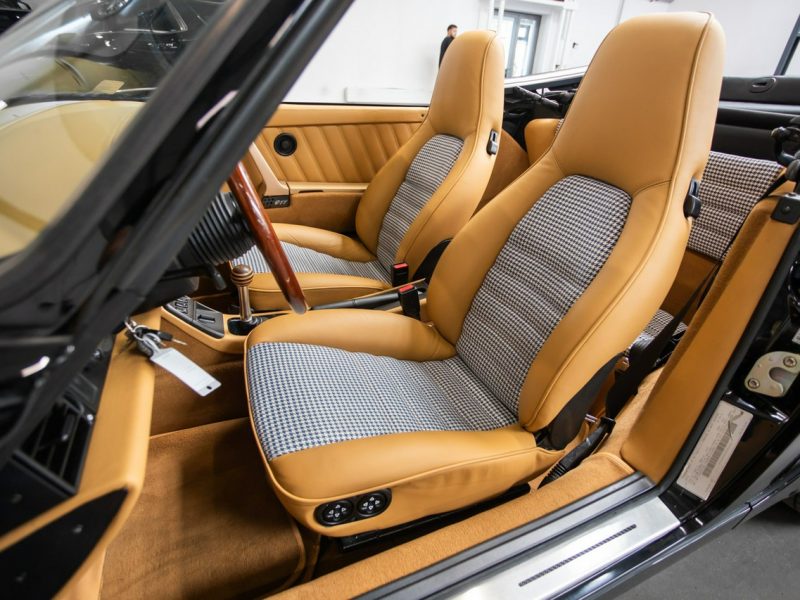 Porsche 911 Carrera 2 Cabrio. Po odbudowie. Nowe wnętrze. 964 (1989-1994)