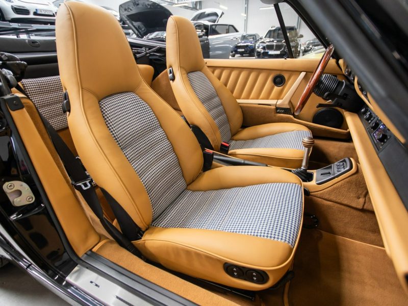 Porsche 911 Carrera 2 Cabrio. Po odbudowie. Nowe wnętrze. 964 (1989-1994)