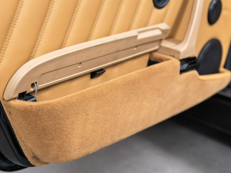 Porsche 911 Carrera 2 Cabrio. Po odbudowie. Nowe wnętrze. 964 (1989-1994)