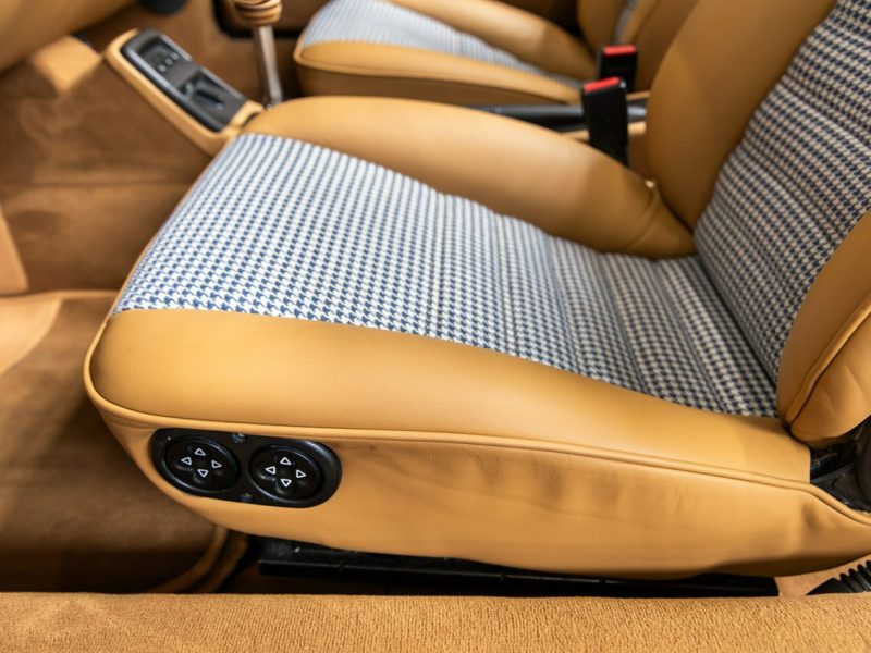Porsche 911 Carrera 2 Cabrio. Po odbudowie. Nowe wnętrze. 964 (1989-1994)