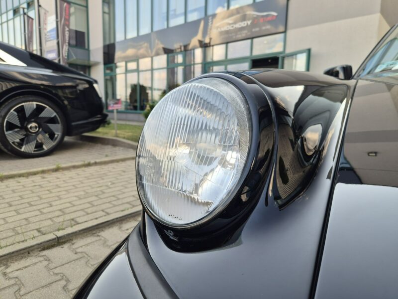 Porsche 911 Carrera 2 Cabrio. Po odbudowie. Nowe wnętrze. 964 (1989-1994)