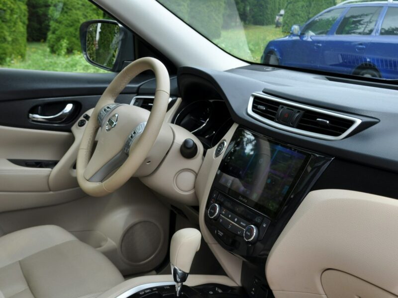 Nissan X-Trail 2.0dCi(130KM)*Bi-Xenon*Led*Navi*Kamera*Skóry*Panorama*BLS*Alu19"FULL III (2014-2021)