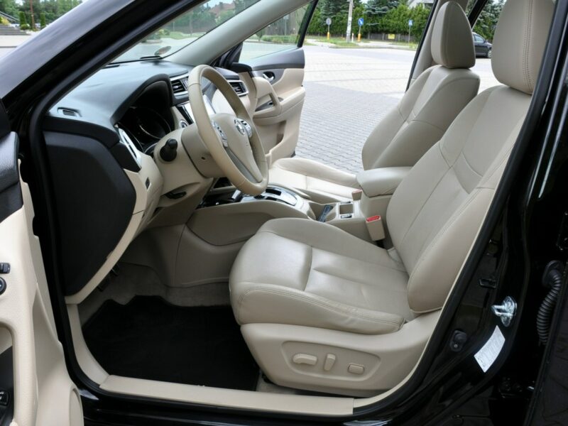 Nissan X-Trail 2.0dCi(130KM)*Bi-Xenon*Led*Navi*Kamera*Skóry*Panorama*BLS*Alu19"FULL III (2014-2021)