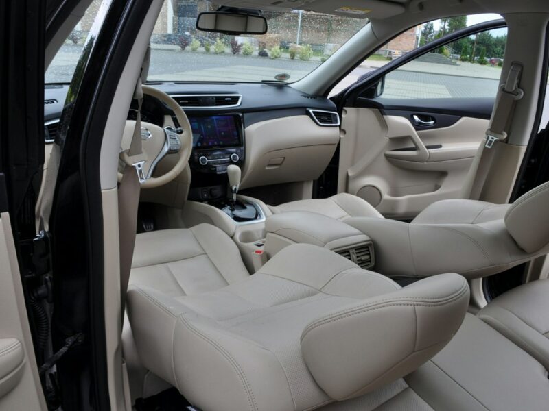 Nissan X-Trail 2.0dCi(130KM)*Bi-Xenon*Led*Navi*Kamera*Skóry*Panorama*BLS*Alu19"FULL III (2014-2021)