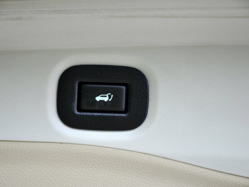 Nissan X-Trail 2.0dCi(130KM)*Bi-Xenon*Led*Navi*Kamera*Skóry*Panorama*BLS*Alu19"FULL III (2014-2021)