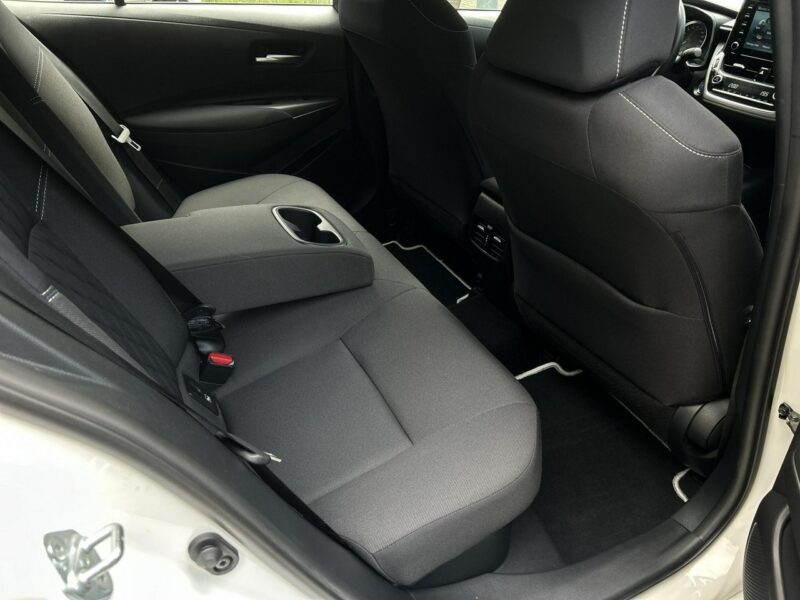 Toyota Corolla 1.8 Hybrid 122KM COMFORT, salon Polska, gwarancja, FV23% Seria E16 (2012-)