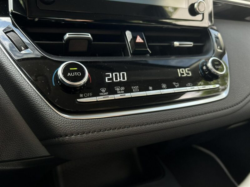 Toyota Corolla 1.8 Hybrid 122KM COMFORT, salon Polska, gwarancja, FV23% Seria E16 (2012-)