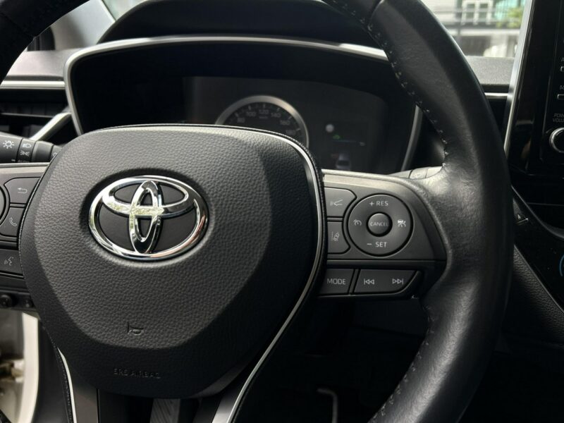 Toyota Corolla 1.8 Hybrid 122KM COMFORT, salon Polska, gwarancja, FV23% Seria E16 (2012-)