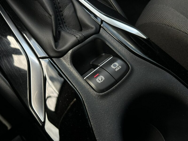 Toyota Corolla 1.8 Hybrid 122KM COMFORT, salon Polska, gwarancja, FV23% Seria E16 (2012-)