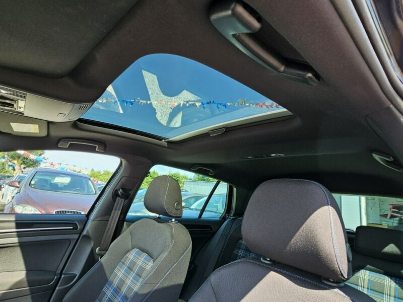 Volkswagen Golf GTE * DSG * Niski Udok.Przebieg* 1,4 BENZ + EE * 150KM * GWARANCJA VII (2012-)