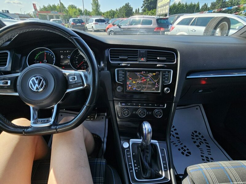 Volkswagen Golf GTE * DSG * Niski Udok.Przebieg* 1,4 BENZ + EE * 150KM * GWARANCJA VII (2012-)