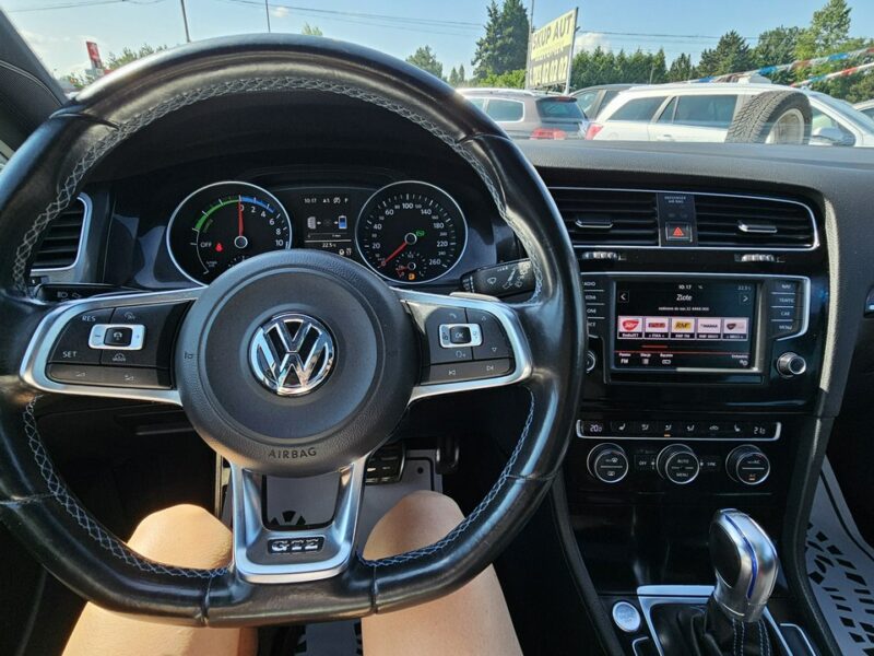 Volkswagen Golf GTE * DSG * Niski Udok.Przebieg* 1,4 BENZ + EE * 150KM * GWARANCJA VII (2012-)
