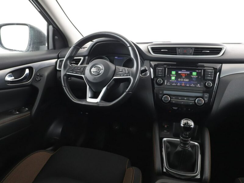 Nissan Qashqai panorama navi klima auto LED kamera i czujniki parkowania grzane fotel II (2013-2021)