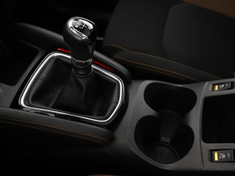 Nissan Qashqai panorama navi klima auto LED kamera i czujniki parkowania grzane fotel II (2013-2021)