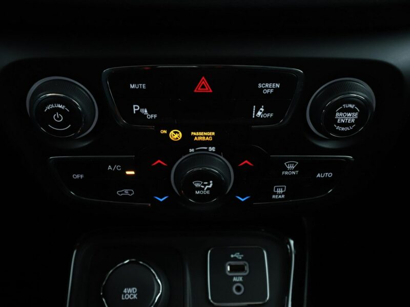 Jeep Compass 4x4 automat skóra navi kamera i czujniki parkowania II (2016-)