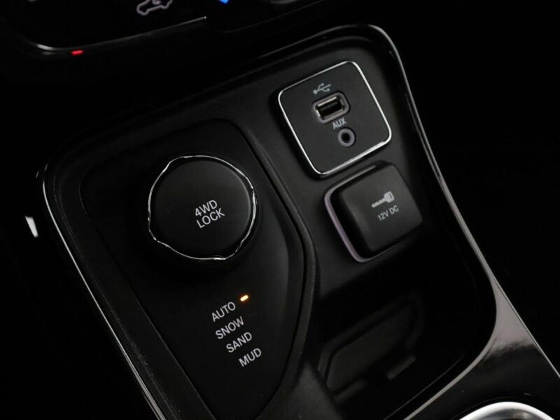 Jeep Compass 4x4 automat skóra navi kamera i czujniki parkowania II (2016-)
