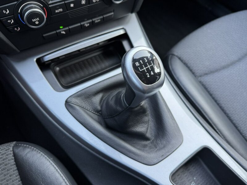 BMW 320 d / xDrive / Lift / 2.0 / 177km / Bogate wyposażenie / Super Stan !!! E90E91E92E93(2005-2012)