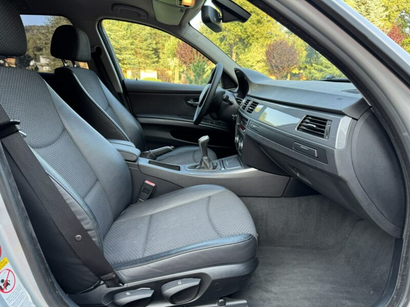 BMW 320 d / xDrive / Lift / 2.0 / 177km / Bogate wyposażenie / Super Stan !!! E90E91E92E93(2005-2012)
